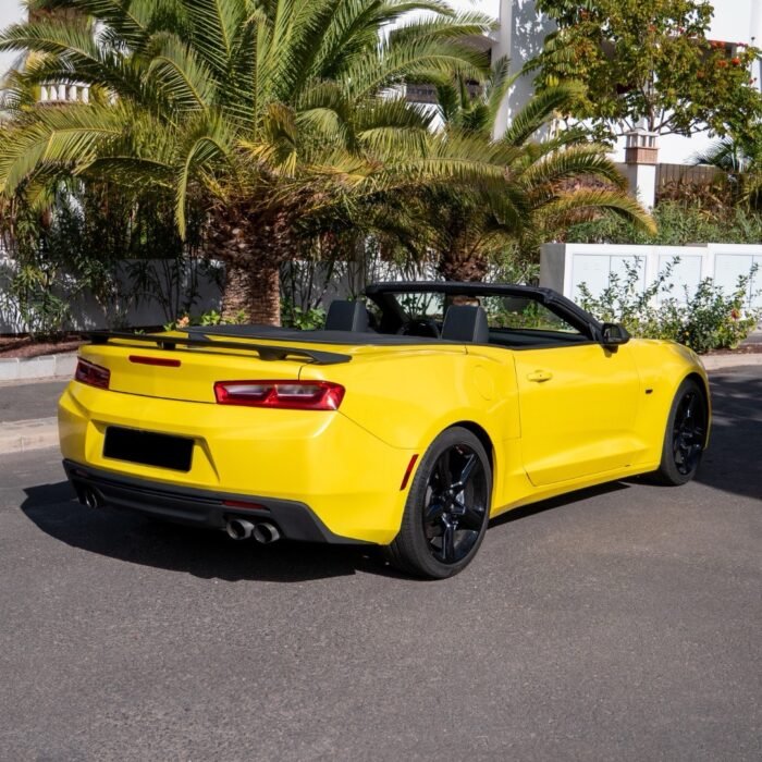 Chevrolet camaro SS yellow - Image 4