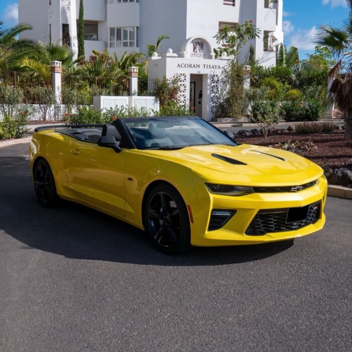 Chevrolet camaro SS yellow - Image 2