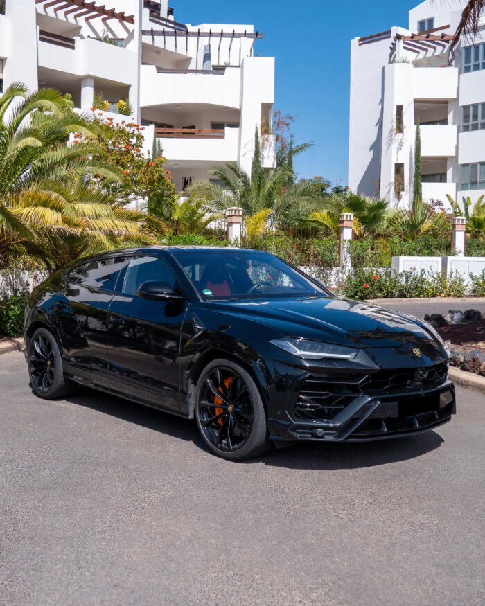 Lamborghini urus - Image 5